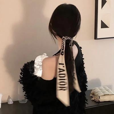 独自在夜晚的海边